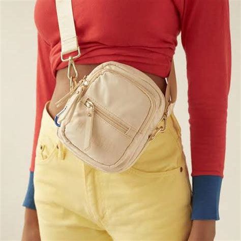 Poppy Lissiman + Nifty Camera Bag 